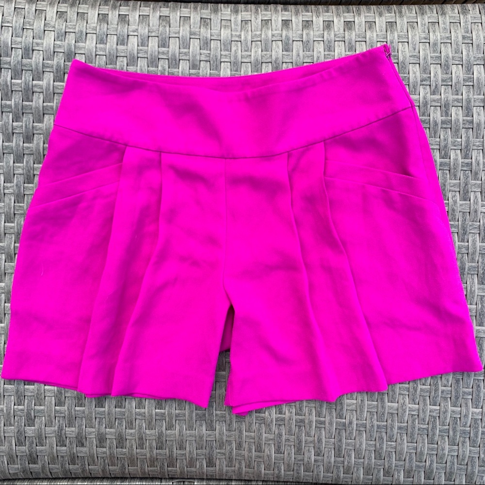 Loft Pleated Shorts